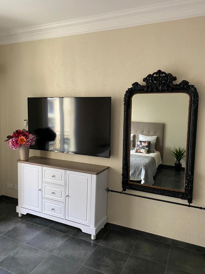 Cozy Studio With A Sea View ニース エクステリア 写真