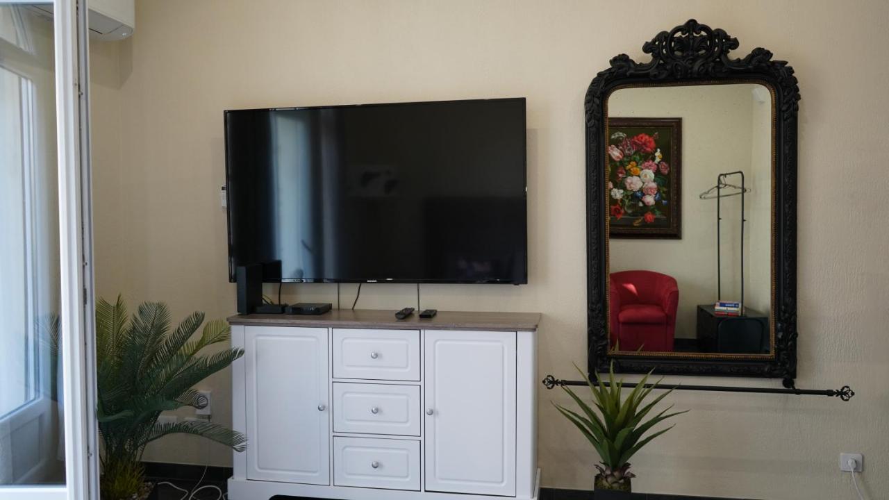 Cozy Studio With A Sea View ニース エクステリア 写真