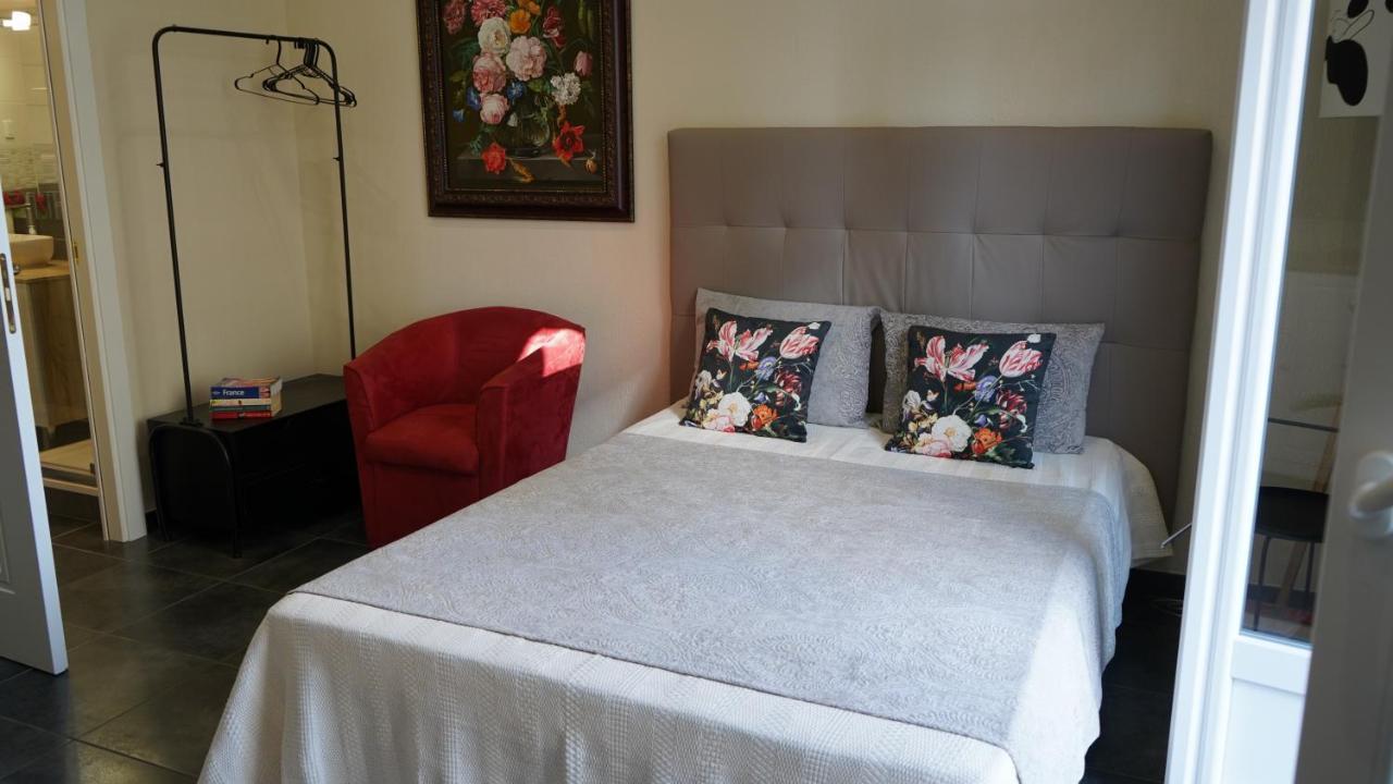 Cozy Studio With A Sea View ニース エクステリア 写真